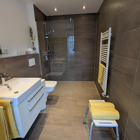 Janssen - Zentral Und Ruhig * Kalkar